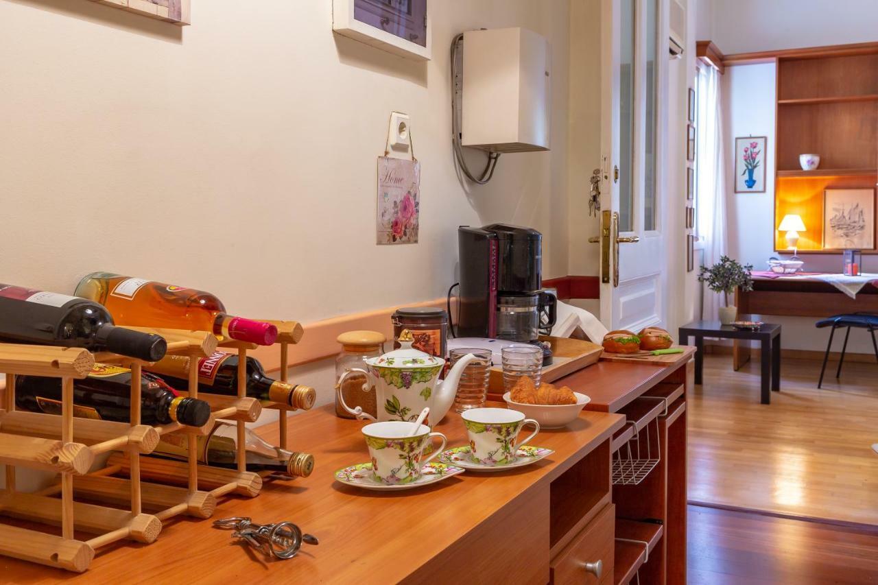 Stately Central Apartment Atena Exterior foto