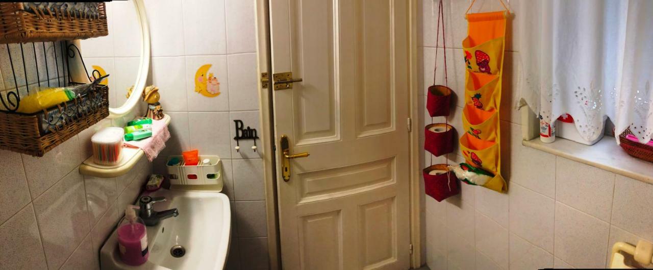 Stately Central Apartment Atena Exterior foto